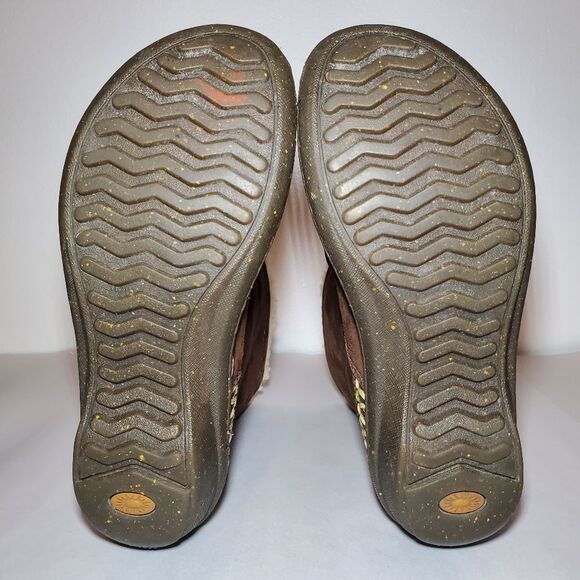 UGG Australia Kona Brown Suede Lambskin Boots Size 6 - Picture 11 of 12